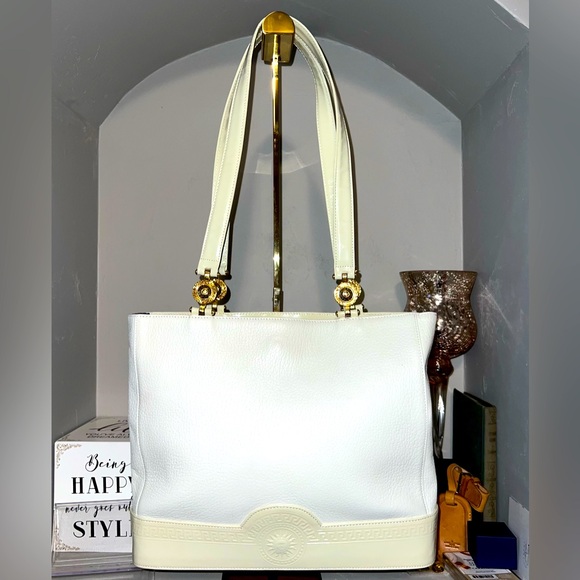 VGUC Versace Cream Sun shoulder bag!